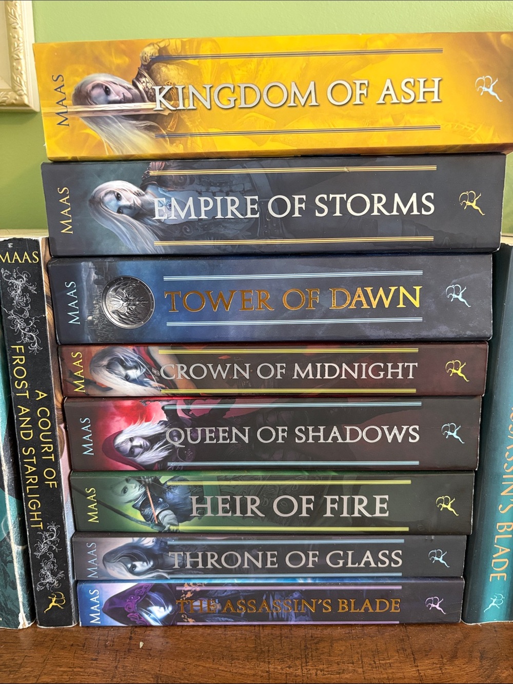 Sarah J. Maas Softcover Fantasy Book Set - Multicolor Spines